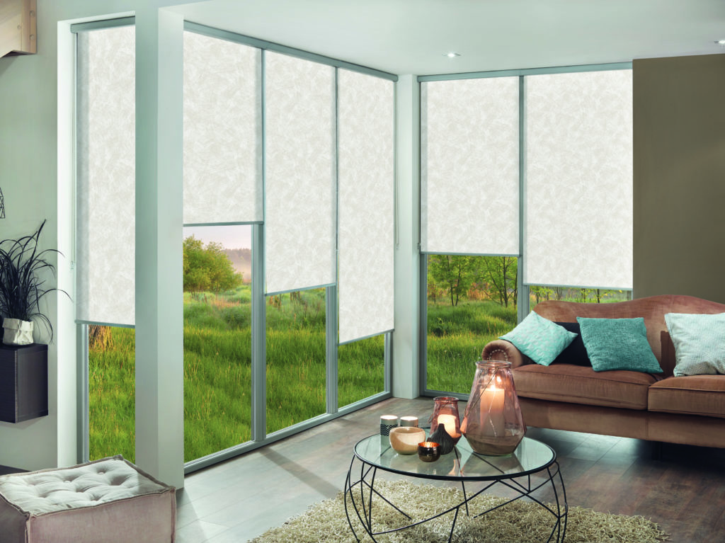 Rollos nach Maß in weiß floral